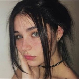 Meet your Posher, Emmily